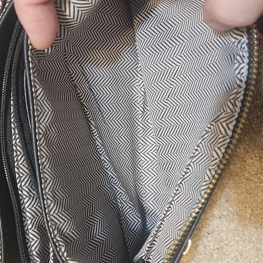 Black Crossbody/clutch - Picture 7 of 8